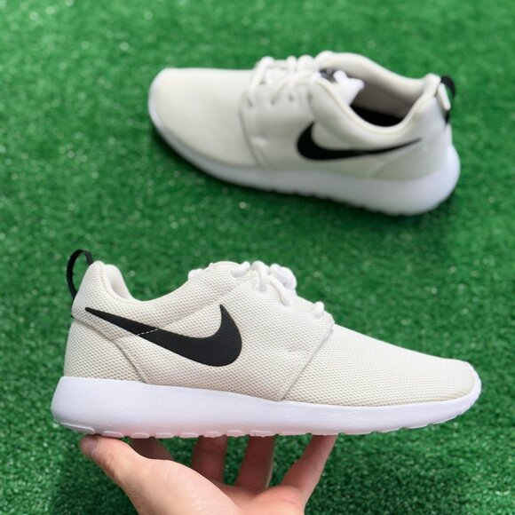 Nike Air Precision 2 White Black Womens Running Shoes 844994-101 NEW* Sz 6.5 - Picture 1 of 8